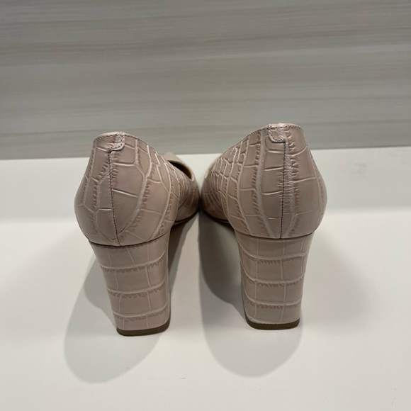 Beautiful dress shoes - Picture 3 of 7